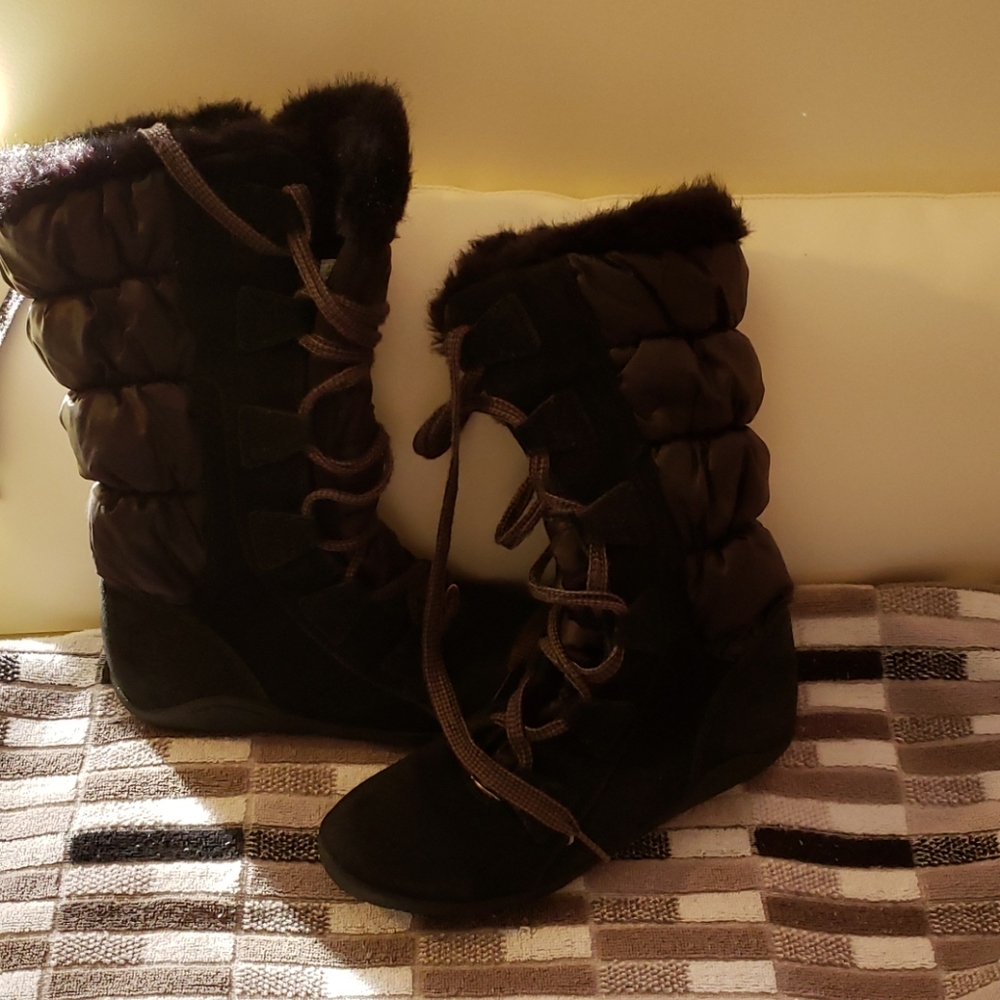 Lace up black suede boots